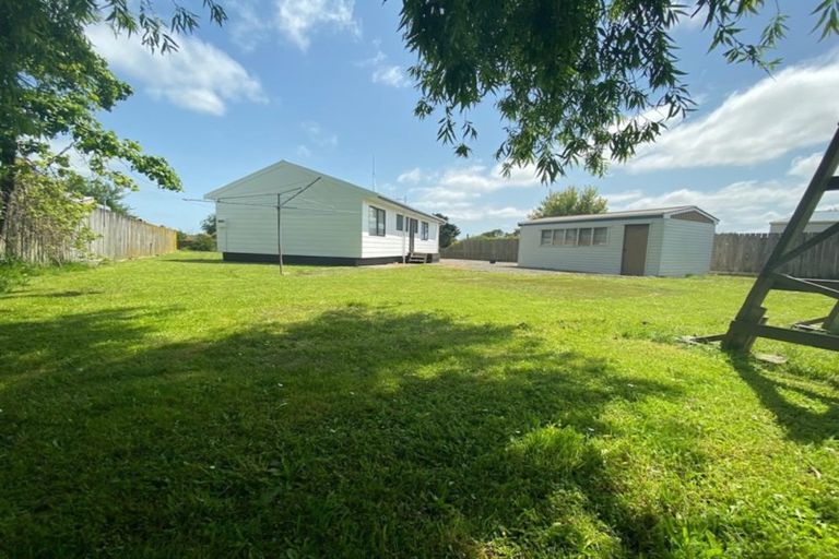 Photo of property in 36 Kowhai Street, Tokomaru, Palmerston North, 4474