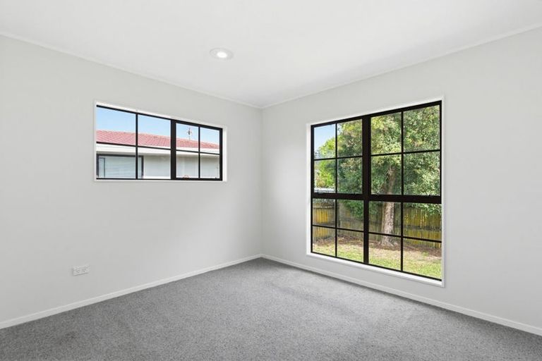 Photo of property in 18a Starforth Place, Henderson, Auckland, 0612
