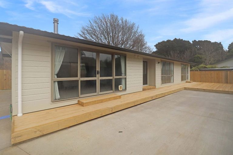 Photo of property in 25a Gibbs Crescent, Wainuiomata, Lower Hutt, 5014