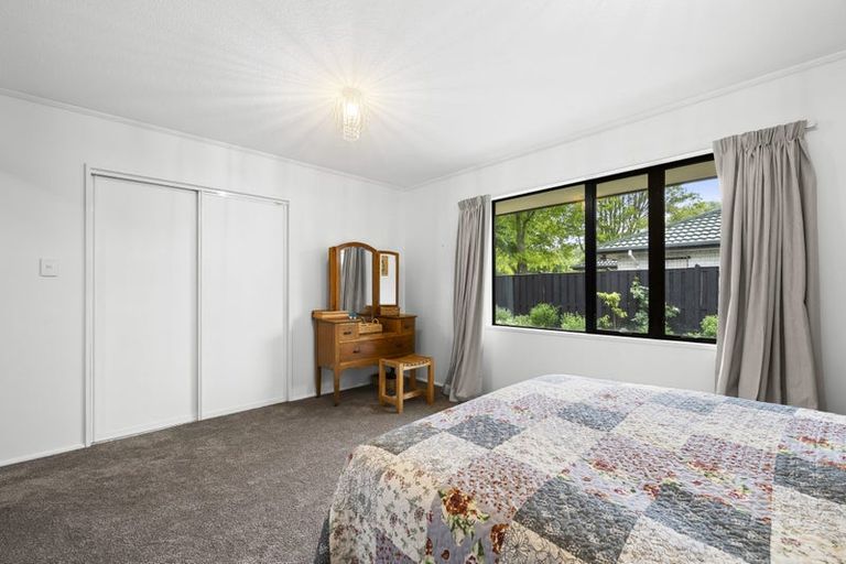 Photo of property in 5 Villa Grove, Ilam, Christchurch, 8041