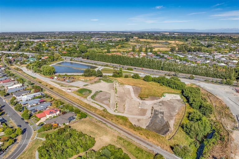 Photo of property in 1/15 Cunliffe Road, Redwood, Christchurch, 8051