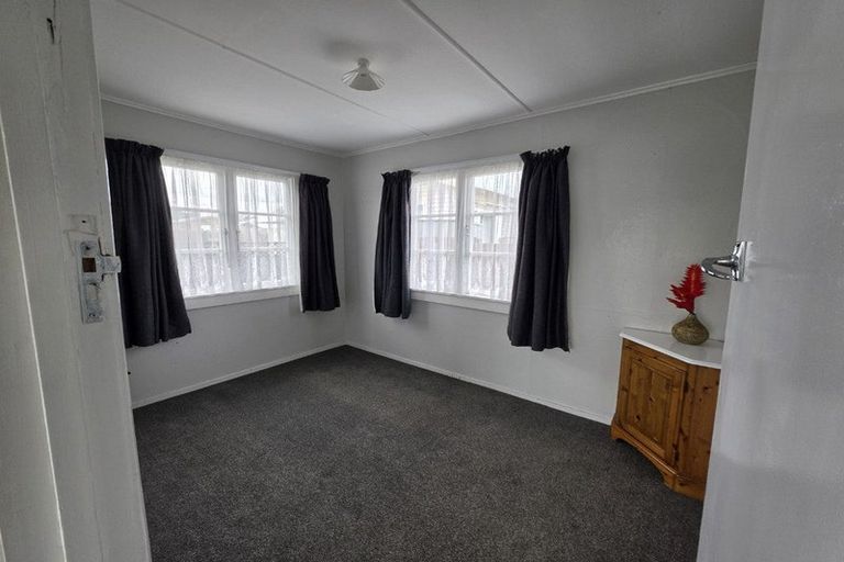 Photo of property in 31 Matai Street, Castlecliff, Whanganui, 4501