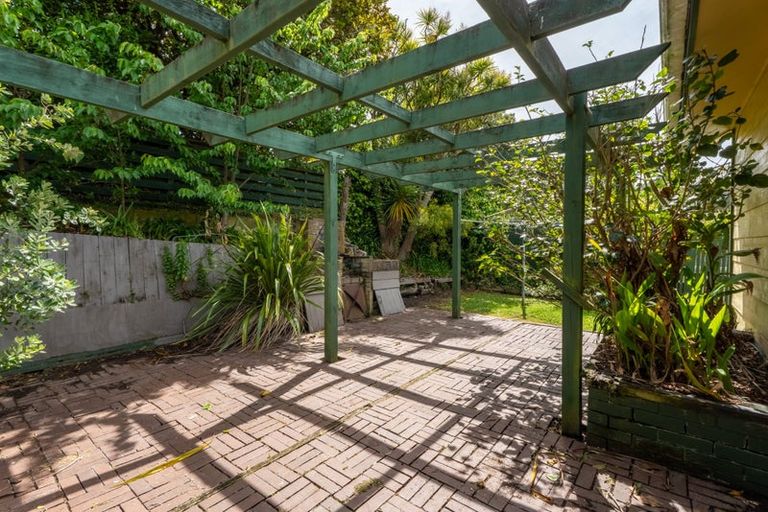 Photo of property in 7 Woolwich Close, Whitby, Porirua, 5024