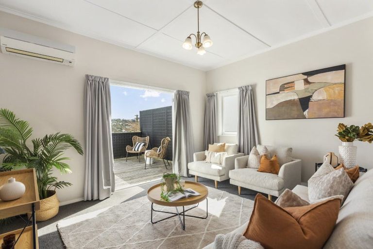 Photo of property in 4a Tarawera Road, Johnsonville, Wellington, 6037