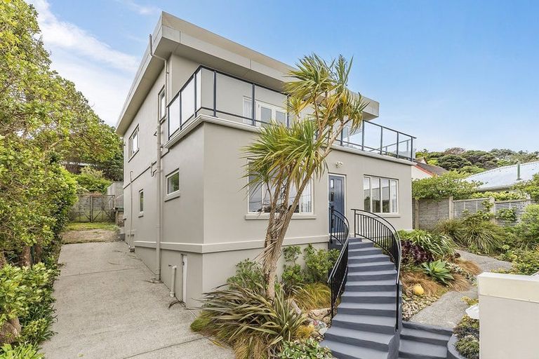 Photo of property in 32 Rawhiti Road, Pukerua Bay, 5026