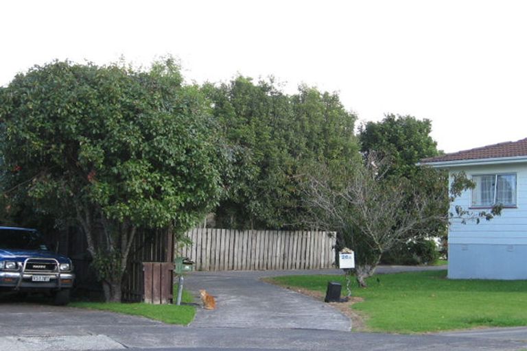 Photo of property in 26 Compass Place, Te Atatu Peninsula, Auckland, 0610