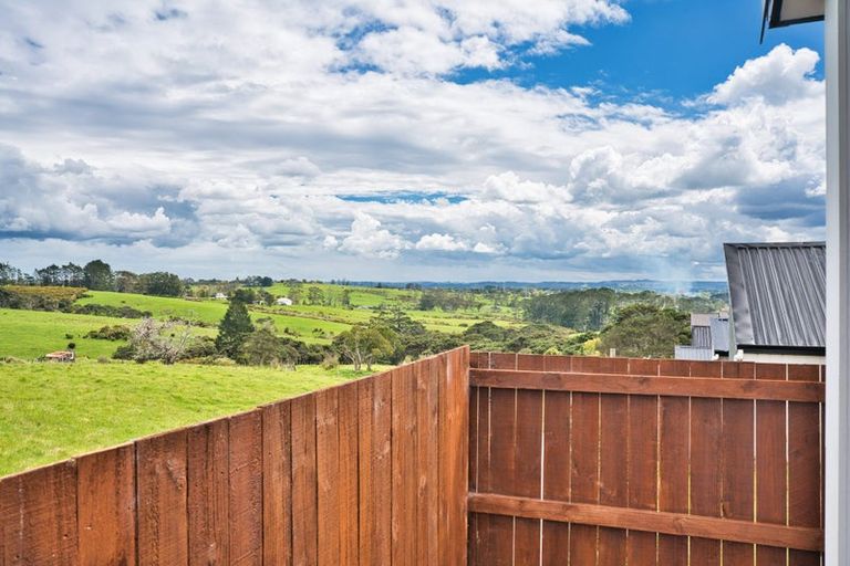 Photo of property in 30 Morus Road, Massey, Auckland, 0614