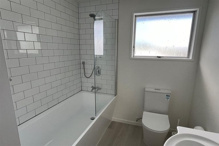 Photo of property in 2/14 Frederick Street, Waltham, Christchurch, 8011