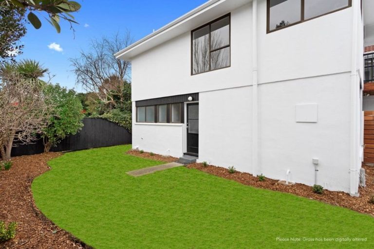 Photo of property in 91 Beachville Road, Redcliffs, Christchurch, 8081
