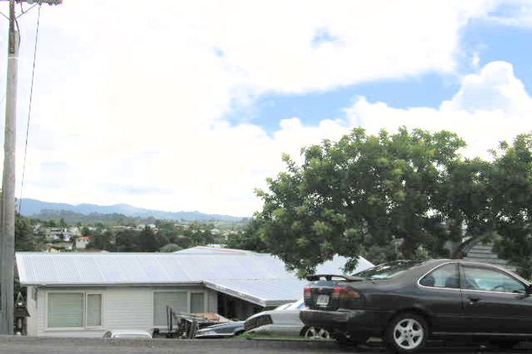 Photo of property in 113 Rosier Road, Glen Eden, Auckland, 0602
