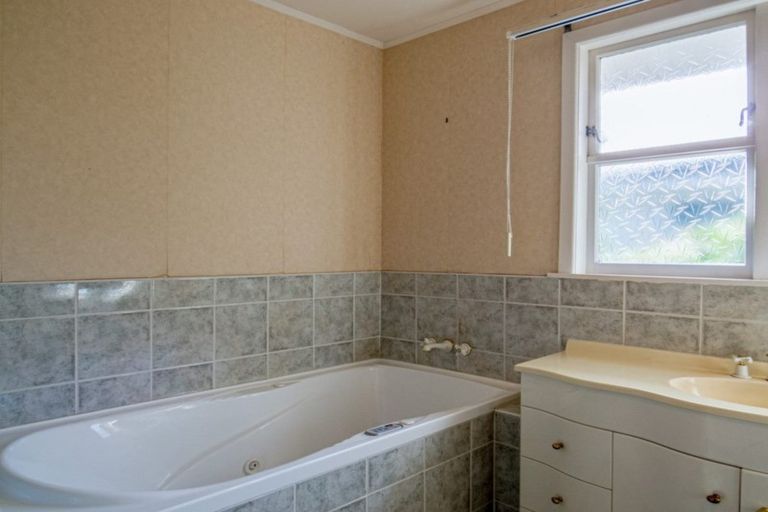 Photo of property in 12 Pouwhare Street, Whakatane, 3120