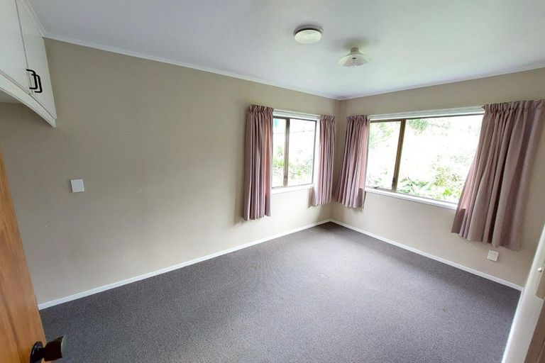 Photo of property in 8 Lowtherhurst Road, Massey, Auckland, 0614