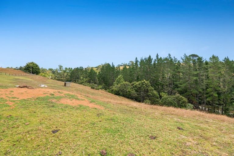 Photo of property in 436 Kanohi Road, Kaukapakapa, 0873