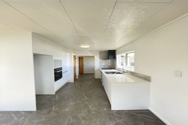 Photo of property in 6 Topaz Place, Wiri, Auckland, 2104