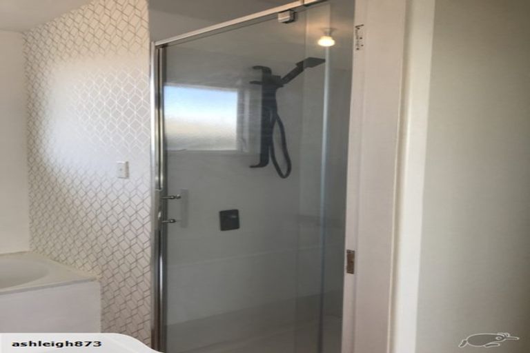 Photo of property in 40 Inwoods Road, Parklands, Christchurch, 8083