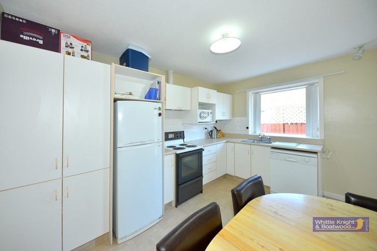 Photo of property in 104 Yaldhurst Road, Sockburn, Christchurch, 8042