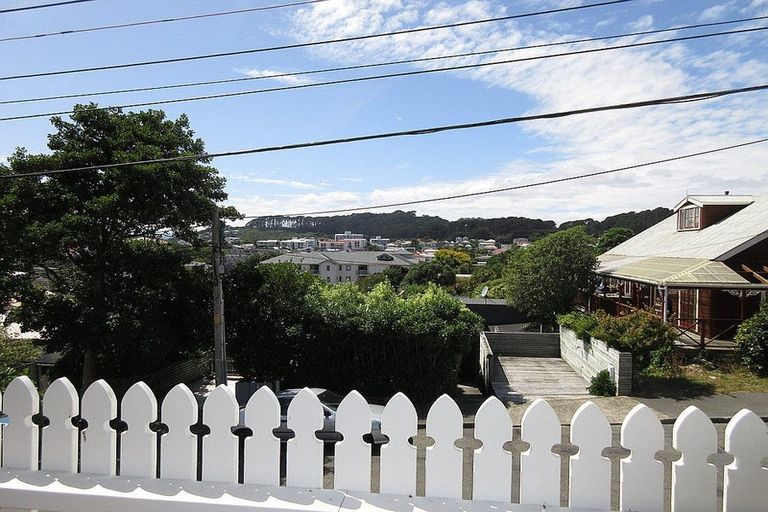Photo of property in 10 Stanley Street, Berhampore, Wellington, 6023