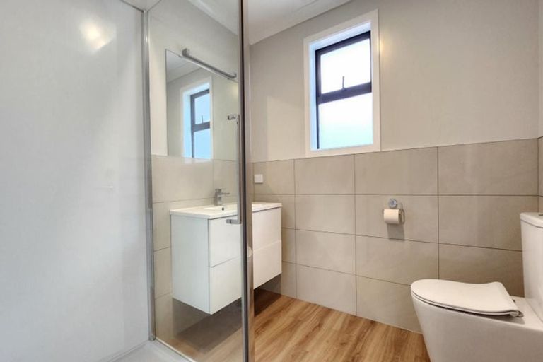 Photo of property in 27 Rarangi Way, Owhiro Bay, Wellington, 6023