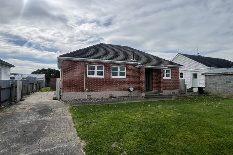 Photo of property in 111 Rangiora Avenue, Roslyn, Palmerston North, 4414