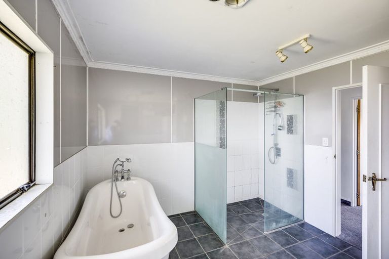 Photo of property in 10 Poaka Place, Taradale, Napier, 4112