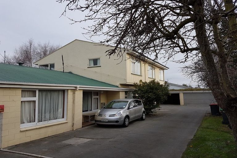 Photo of property in 2/33 Champion Street, Edgeware, Christchurch, 8013