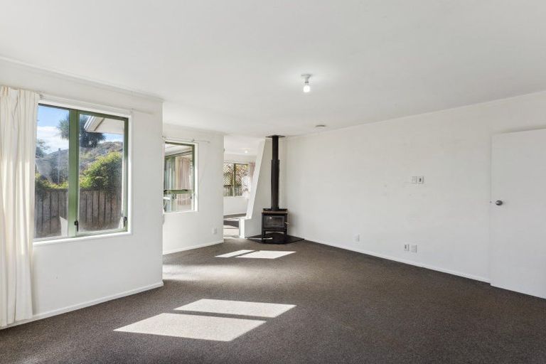 Photo of property in 6 Westridge Court, Paraparaumu, 5032