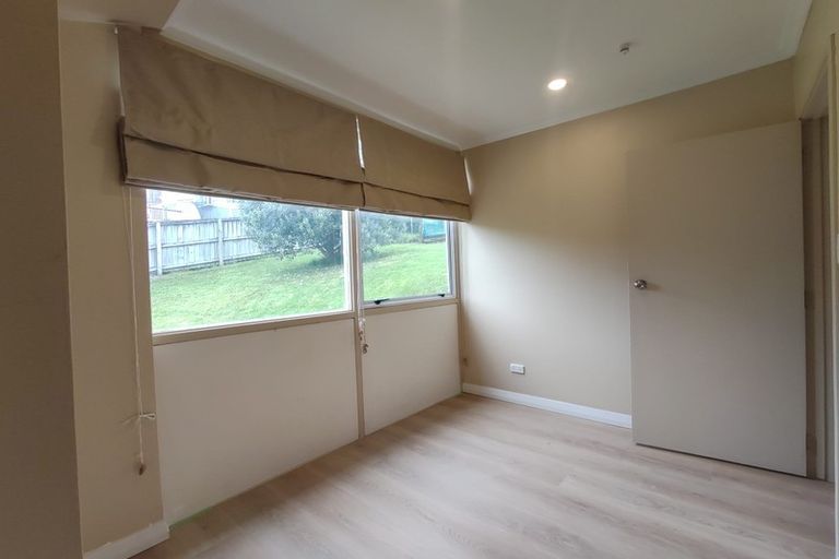 Photo of property in 129 Kia Ora Road, Beach Haven, Auckland, 0626