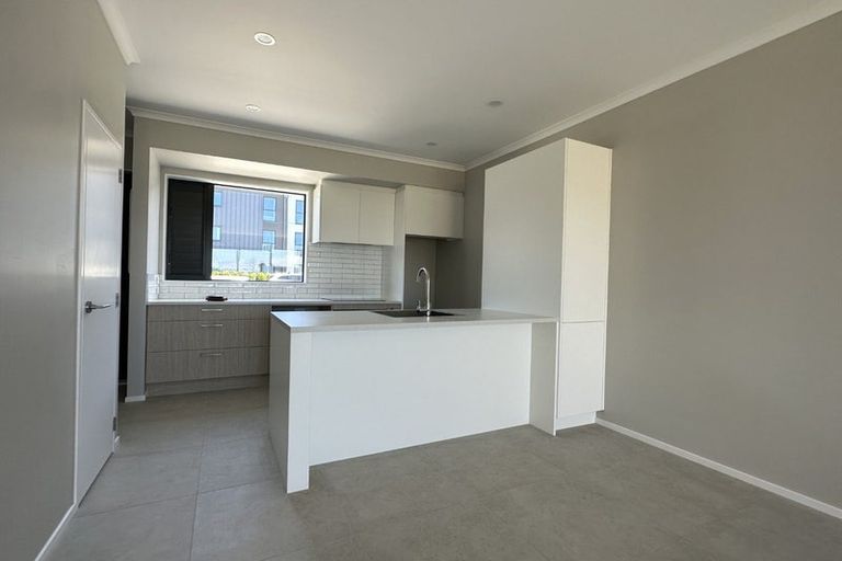 Photo of property in 86 Symes Drive, Red Beach, 0932