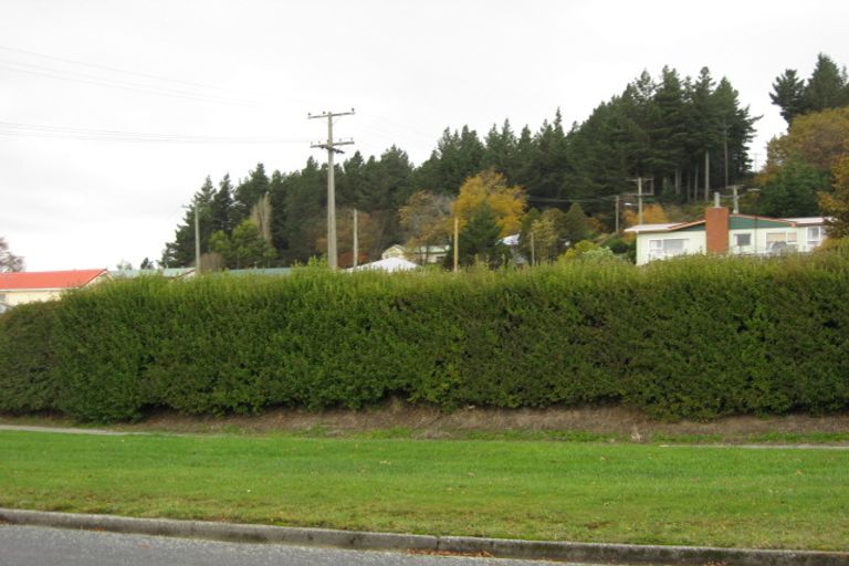 Photo of property in 64 Salcombe Street, Kaitangata, 9210