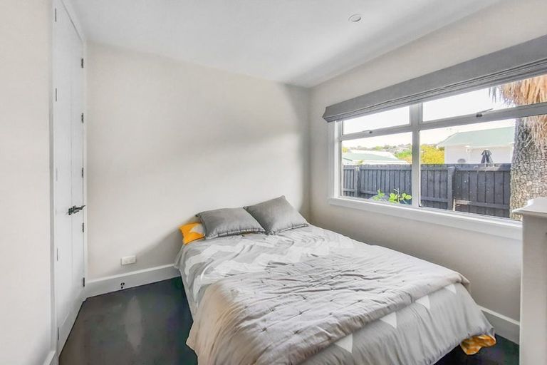 Photo of property in 24 Riverview Street, Beckenham, Christchurch, 8023