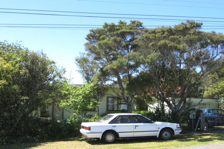 Photo of property in 12 Kia Ora Road, Beach Haven, Auckland, 0626