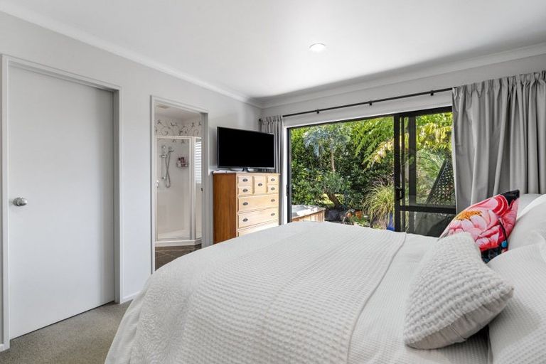 Photo of property in 18 Ko Place, Pyes Pa, Tauranga, 3112