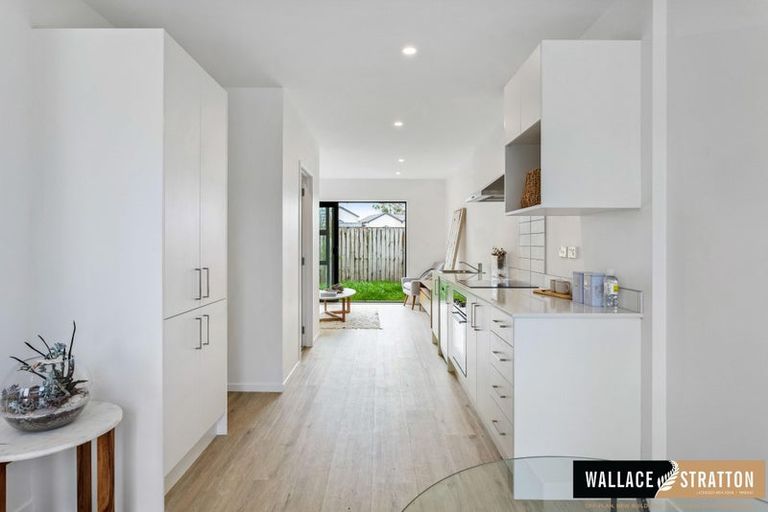 Photo of property in 148 Mcleod Road, Te Atatu South, Auckland, 0610