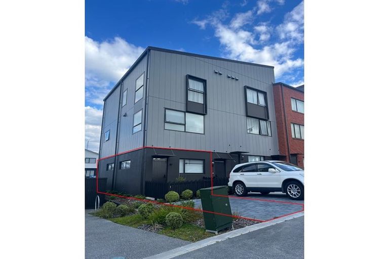 Photo of property in 4/49 Nugget Avenue, Hobsonville, Auckland, 0616