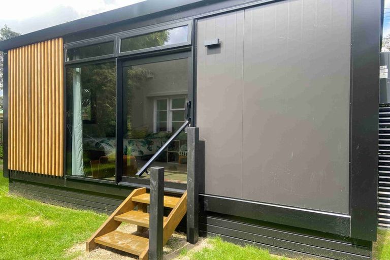 Photo of property in 2 Fergusson Street, Waterloo, Lower Hutt, 5011