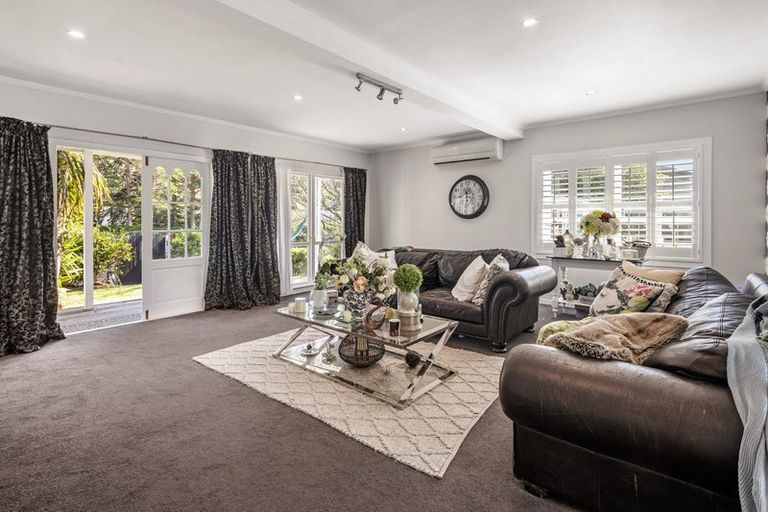 Photo of property in 6b Orange Grove, Churton Park, Wellington, 6037
