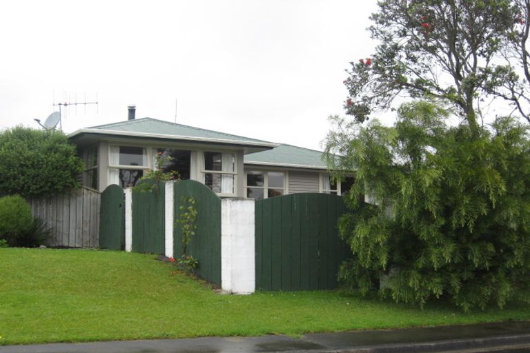 Photo of property in 17 Kokich Crescent, Onerahi, Whangarei, 0110