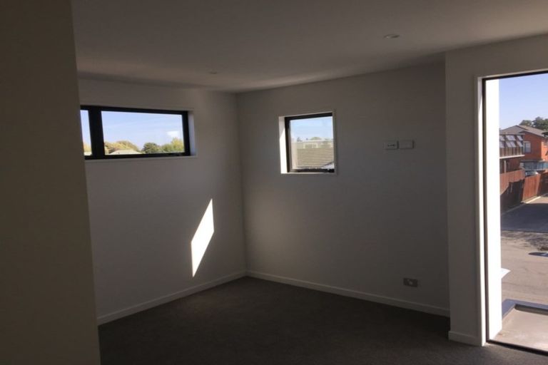 Photo of property in 15 Maxwell Street, Riccarton, Christchurch, 8041