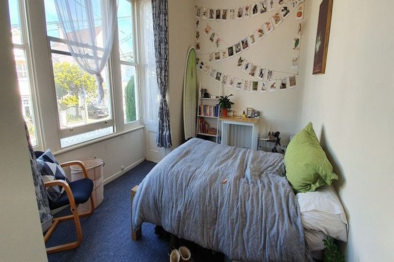 Photo of property in 16 Thompson Street, Mount Cook, Wellington, 6011