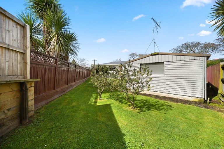 Photo of property in 20a Livingstone Avenue, Nawton, Hamilton, 3200