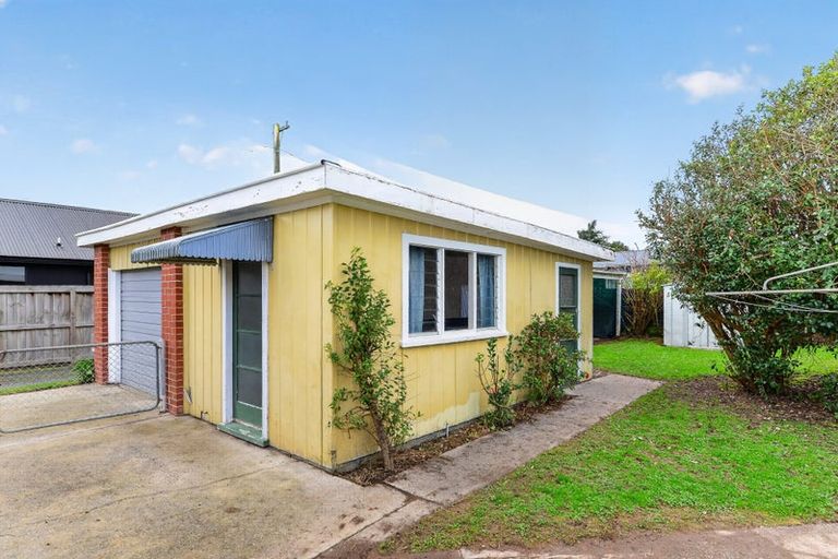 Photo of property in 15 Kingsley Street, St Andrews, Hamilton, 3200