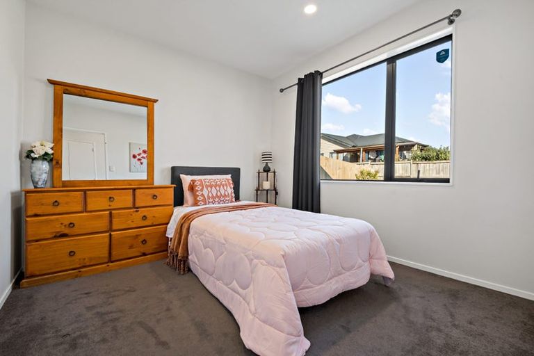 Photo of property in 13a Tuuhura Road, Pukekohe, 2120