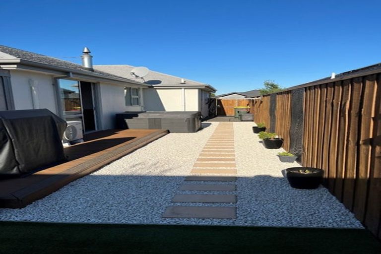 Photo of property in 11 Barcote Lane, Rolleston, 7615