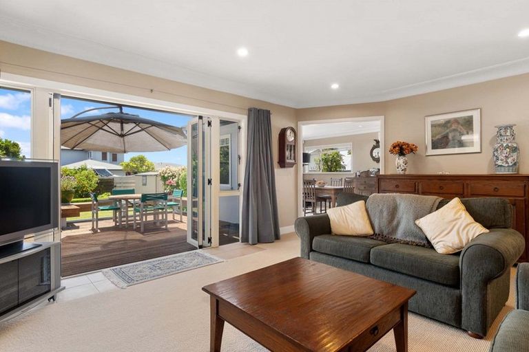 Photo of property in 30 Hinewa Road, Otumoetai, Tauranga, 3110