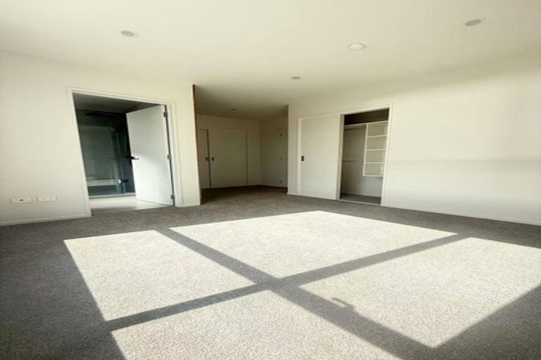 Photo of property in 22 Piringa Road, Pukekohe, 2120
