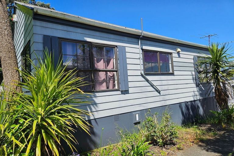 Photo of property in 57 Gills Road, Bucklands Beach, Auckland, 2014