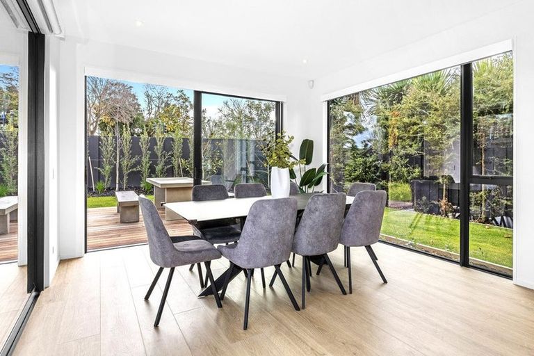 Photo of property in 67a Fendalton Road, Fendalton, Christchurch, 8014
