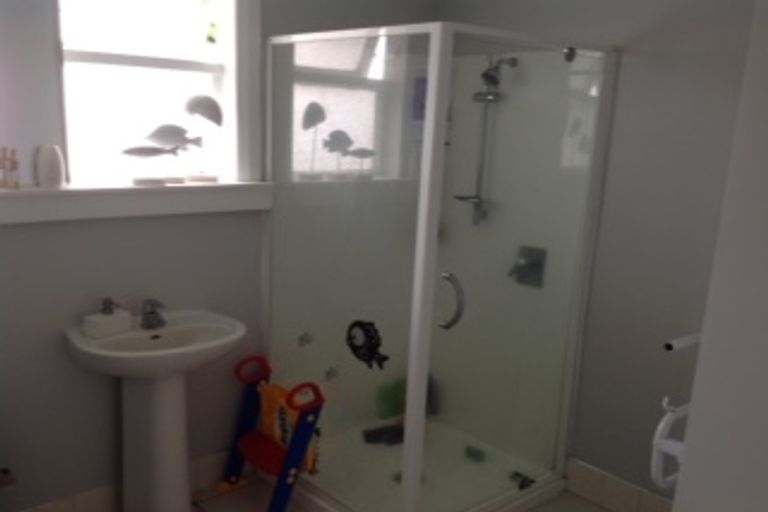 Photo of property in 20 Church Street, Tuakau, 2121