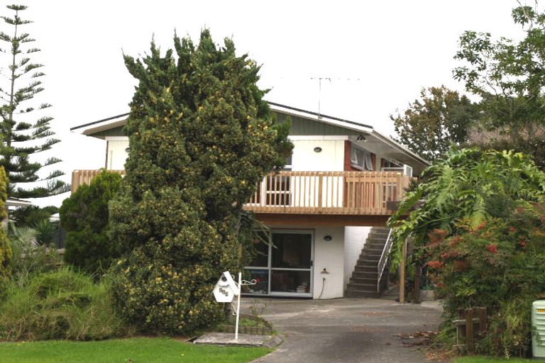Photo of property in 110 Union Road, Howick, Auckland, 2014