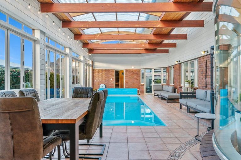 Photo of property in 27 Beach Road, Pahurehure, Papakura, 2113